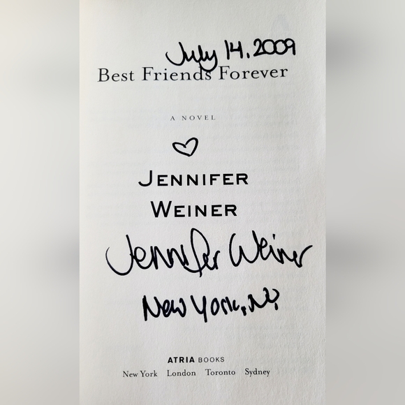 Best Friends Forever by Jennifer Weiner an Autographed Hardcover Novel - Picture 2 of 3